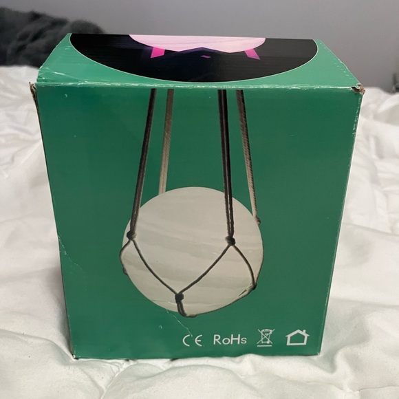 LED Planetary Lamp - Picture 2 of 4